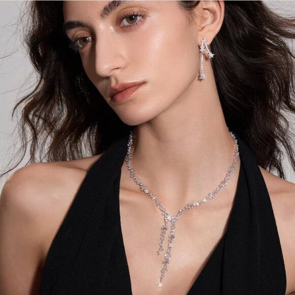 Starry Celestial Necklace - Cubic Zirconia & Silver - Picture 3 of 8